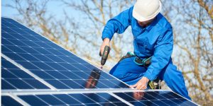 Installation Maintenance Panneaux Solaires Photovoltaïques à Les Eglisottes-et-Chalaures